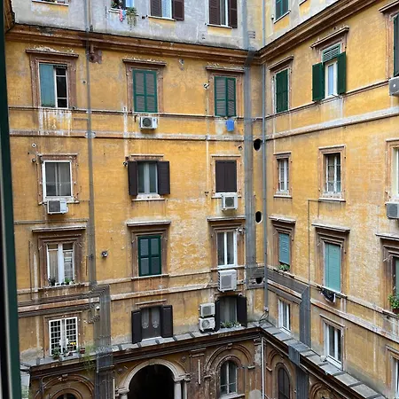 Silla - Piccolo A Due Passi Dal Vaticano * Rome